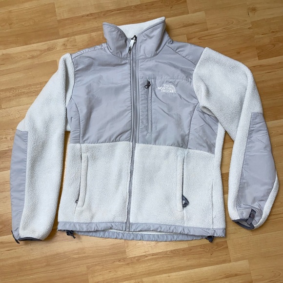 Women’s The North Face Denali Fleece Jacket - Picture 2 of 8